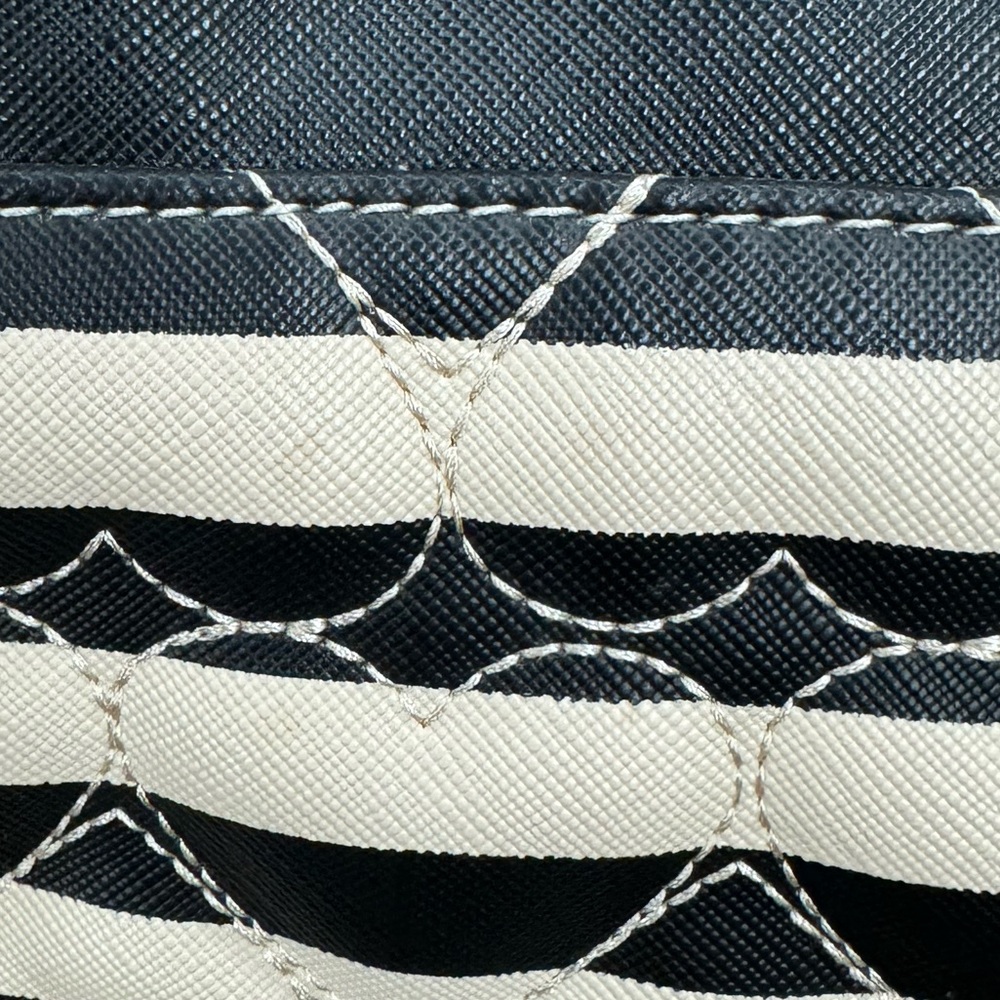 Betsy Johnson Heart Quilted Striped Crossbody Handbag Vegan Leather - Picture 7 of 8